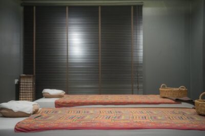 1 Hour Hot Oil Relaxing – Free Transportation