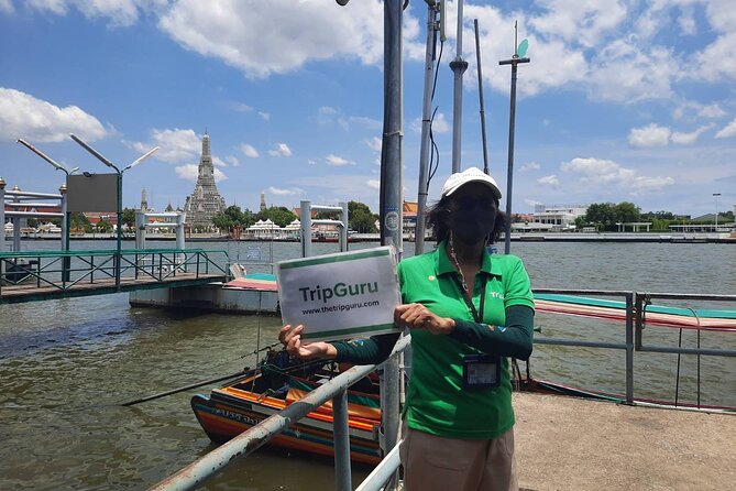 3-Hour Bangkok Walking Tour: Wat Pho and Wat Arun - Crossing to Wat Arun by the Chao Phraya