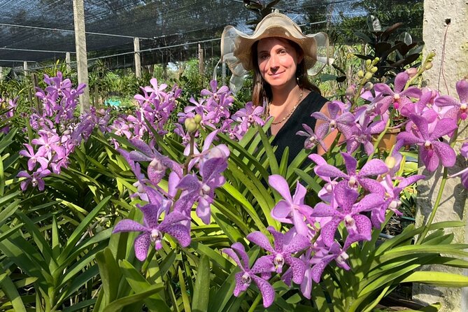 3hr Sunset Canal Cruise & Stop at Biggest Buddha (fully guided) - Twenty minutes among orchids at Niyom’s farm