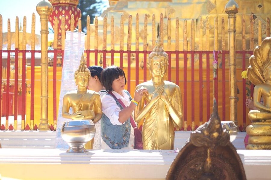 4-Hour Doi Suthep & Hmong Hill Tribe Village from Chiang Mai - What the $36 price includes