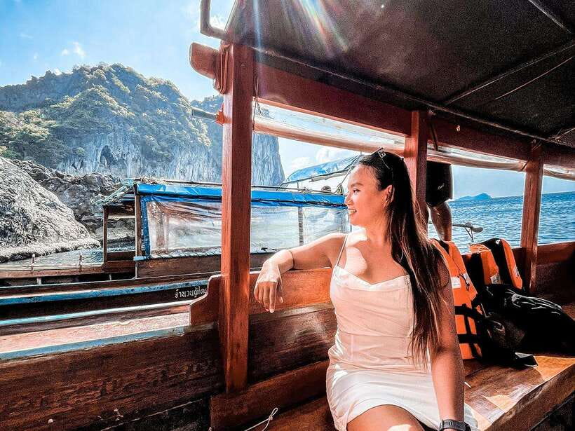 4-Island Tour from Koh Lanta to Koh Kradan with Beach Lunch - Ko Mook and the remarkable Emerald Cave