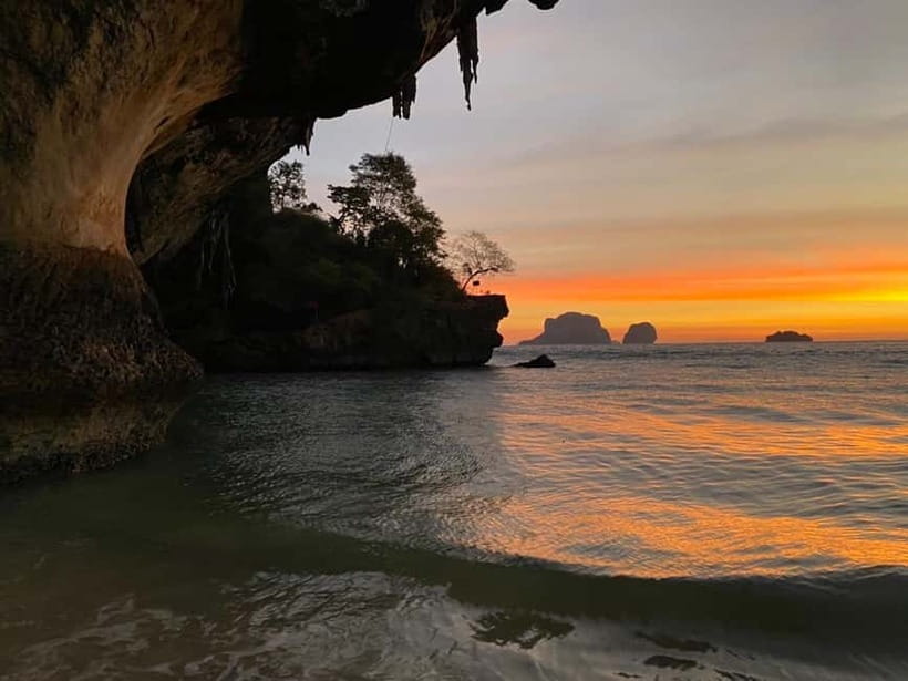 7 Islands sunset tour plus bioluminescent plankton + BBQ - Ko Poda is the main beach and dinner stop