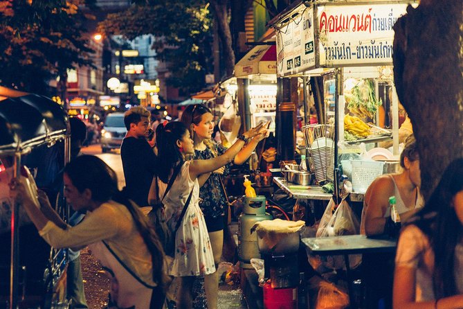 A Magical Evening in Bangkok: Private City Tour - Starting near Samyan and Hua Lamphong Temple