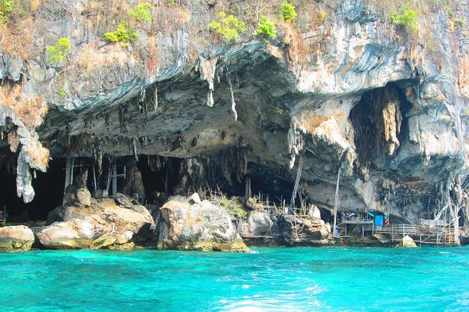All-in Phi Phi, Maiton, MayaBay, Khai, Bamboo islands Tour - Maya Bay, Phi Phi Leh’s famous cove