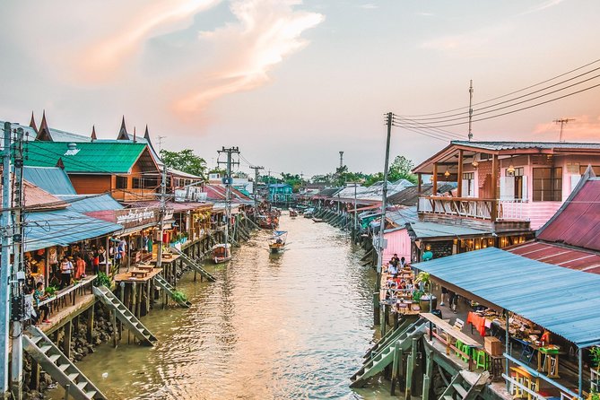 Amphawa Floating & Maeklong Railway Train Market (Small Group) - Wat Bang Kung and the Banyan-tree shrine
