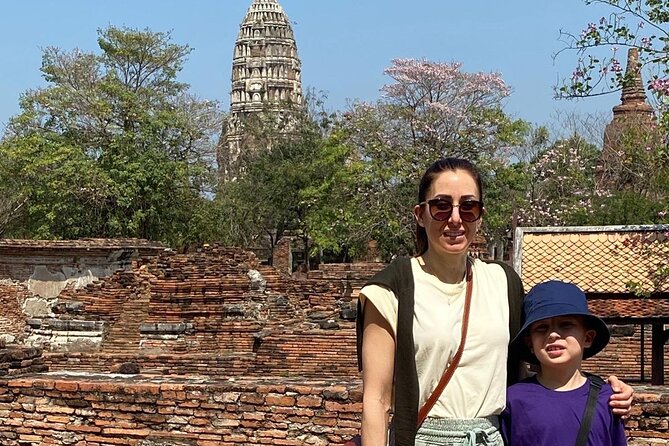 Ancient City Ayutthaya Private Guided Day Tour - Wat Mahathat and the Buddha head in tree roots