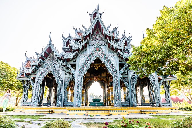 Ancient City (Mueang Boran) Entrance Tickets With Hotel Transfer - What Mueang Boran is trying to show you