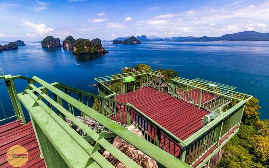 Ao Nang: Hong Islands Tour by Speedboat or Longtail Boat - Hong Lagoon: a short look at sheltered water