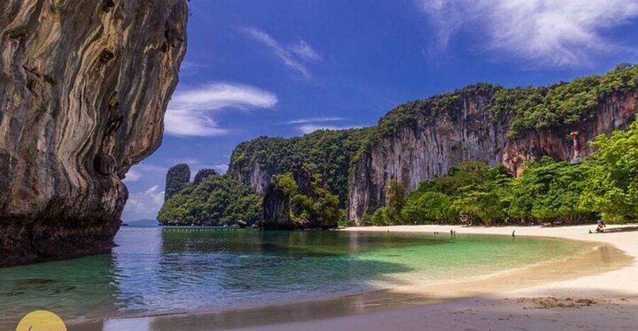 Ao Nang: Hong Islands Tour by Speedboat or Longtail Boat - Hong Island beach: the main relaxing stop