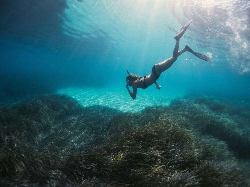 Ao Nang: Premium 4 Islands Snorkeling Tour by Speedboat - Phra Nang Cave Beach and Its Limestone Cliffs