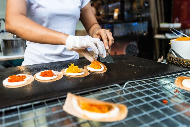 Authentic Street Food Tour in China Town Bangkok - Why an evening walk works so well in Chinatown