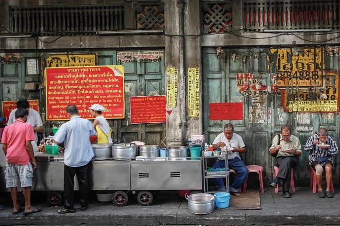 Authentic Street Food Tour in China Town Bangkok - From familiar donuts to bolder bites