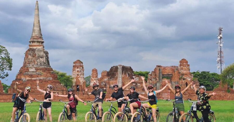 Ayutthaya City and Historical Park Bike Tour - Along the river to a Muslim craft community