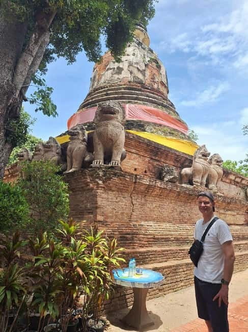 Ayutthaya: Colorful Slow Life Bicycle Tour with local guide. - Jimmy’s guiding style and group size