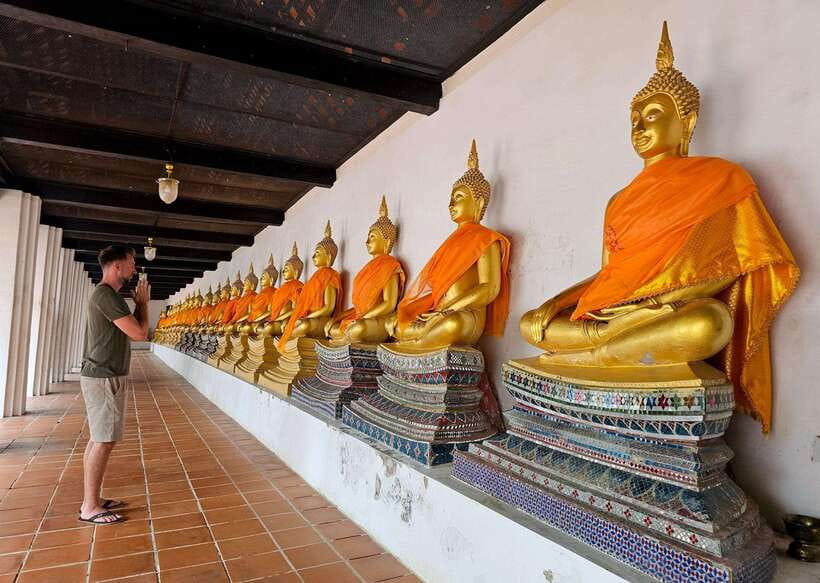 Ayutthaya: Private Boat Tour with Optional Temple Visits - Wat Phanan Choeng Worawihan and the 19-meter Buddha