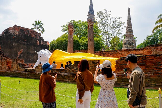 Ayutthaya Summer Palace and Temples Day Tour from Bangkok - Wat Yai Chai Mongkhon brings scale and symmetry