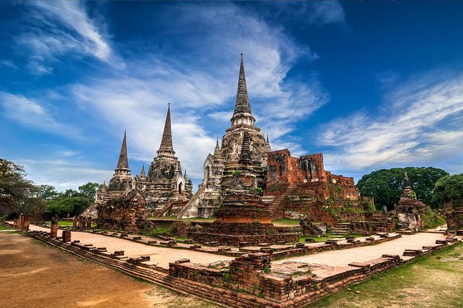 Ayutthaya Tour from Bangkok with Grand Pearl River Cruise - Lunch aboard the Grand Pearl Cruise