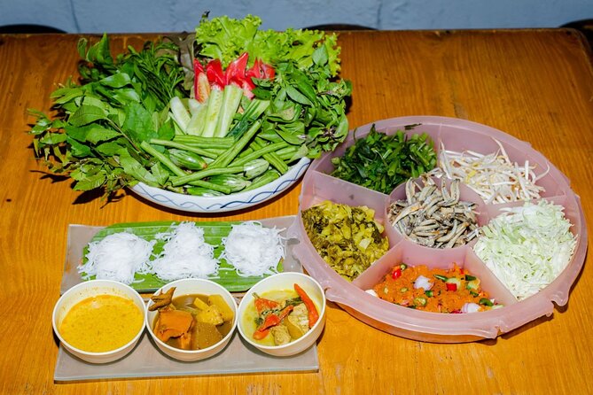 Baba Tastes Phuket Food Tour with 15+ Tastings - The food: varied, filling, and not designed for picky eaters