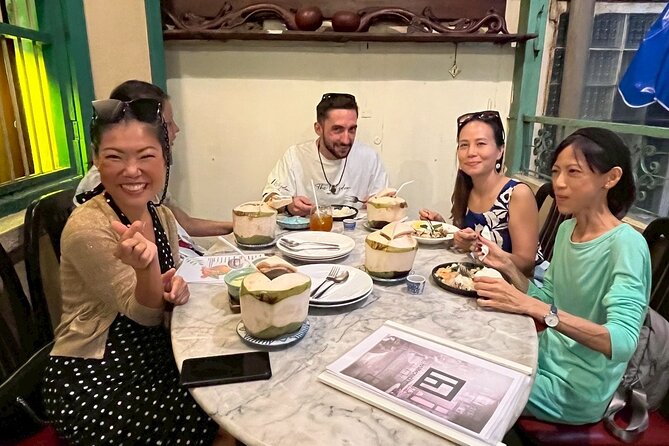 Bang Rak Backstreets: Local Bites & Culture Walking Tour - Breakfast with roasted duck rice
