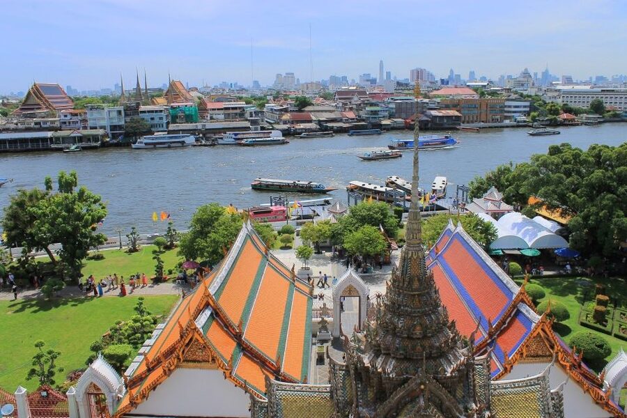 Bangkok: 2-Hour Canal Tour by Teak Boat - Thonburi reveals a quieter Bangkok