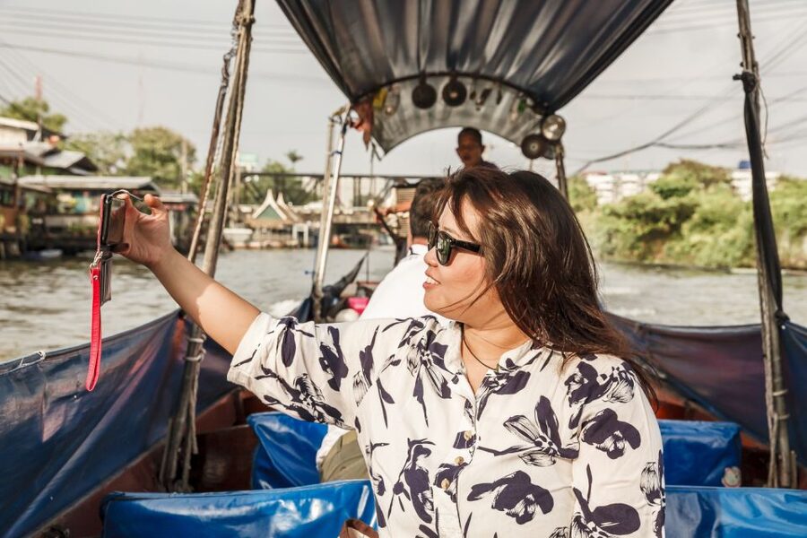Bangkok: 2-Hour Canal Tour by Teak Boat - Daokanong Canal and the narrow waterways