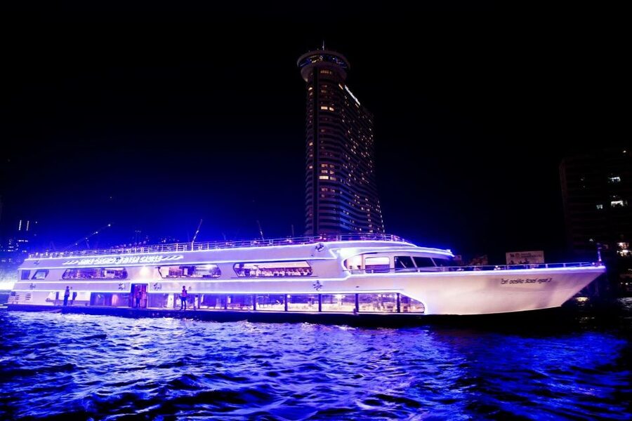Bangkok: 2-Hour Dinner & Shows on White Orchid River Cruise - What the two-hour schedule feels like