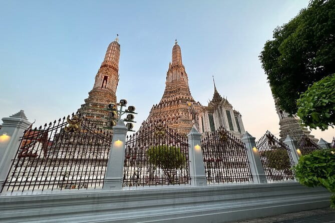 Bangkok: A 4 Hours Tuk Tuk Sightseeing Tour At Iconic Landmarks - Why this four-hour Bangkok tour works well at night