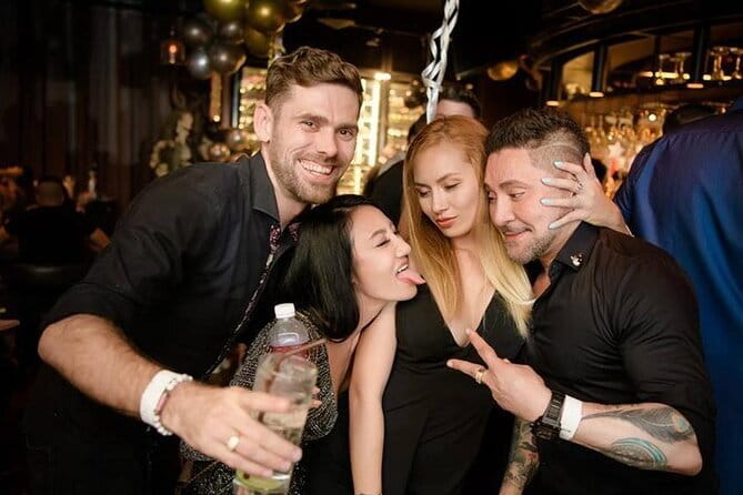 Bangkok After Dark: Pub Crawl Adventure - A quick Thai stop at La Paca Ya-Dong by ILJT