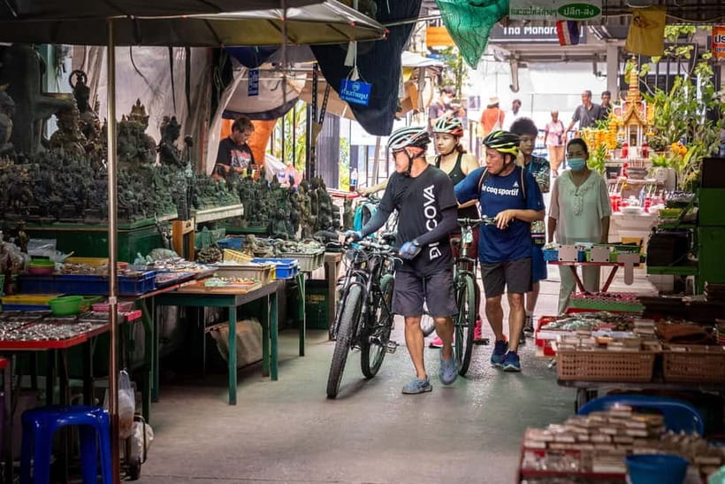 Bangkok: Backstreets and Historic Temples Bike Tour - Why this Bangkok bike tour feels different