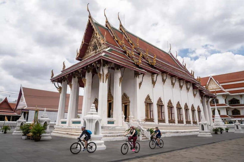 Bangkok: Backstreets and Historic Temples Bike Tour - From Khaosan Road to the quiet lanes