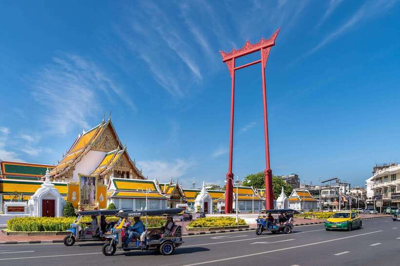 Bangkok: Backstreets and Historic Temples Bike Tour - Baan Bu and the bronze-working tradition