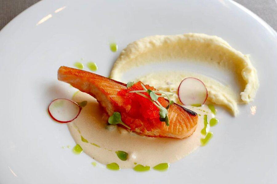 Bangkok: Baiyoke Observation Deck Ticket with Buffet Meal - Choosing your buffet: seafood, international food, or fruit
