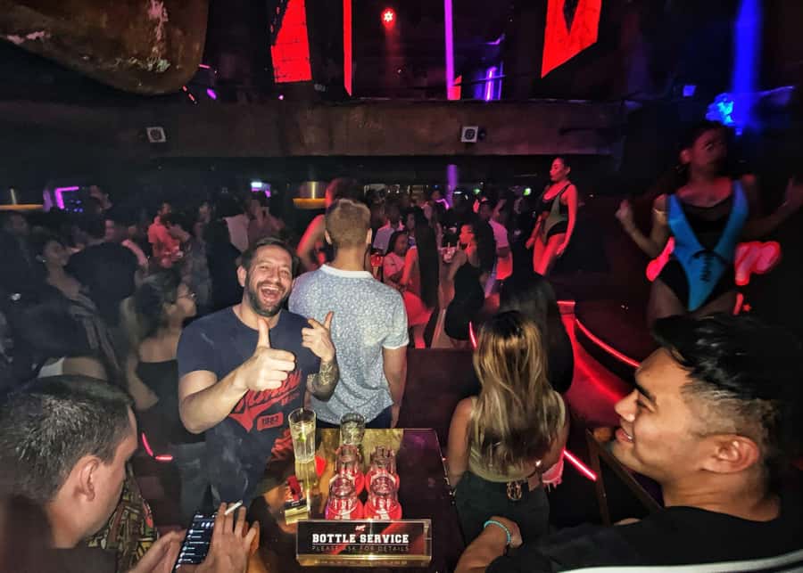 Bangkok: Bar and Club Crawl - The host is a major part of the experience