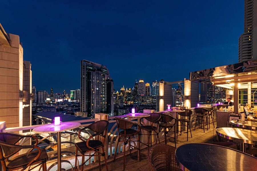 Bangkok: Barracuda Rooftop Bar Akara Hotel - Is $32 good value for Bangkok?