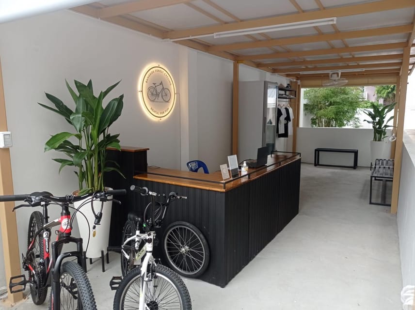 Bangkok Bicycle rental Benjakitti Park - Who should book this bicycle rental?