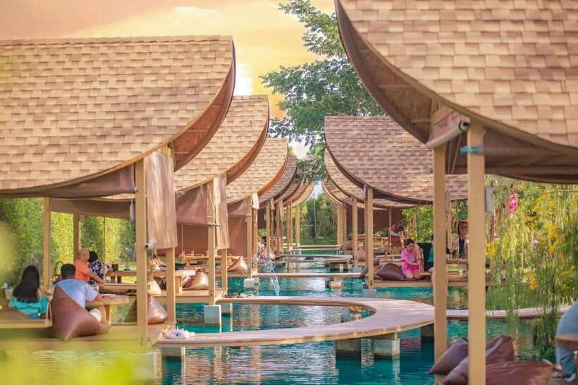Bangkok: Bubble in the Forest Cafe Photography Journey - Two hours of photos, food, and open sky