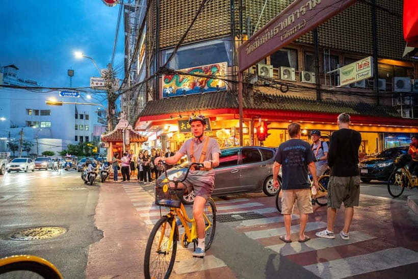 Bangkok by Night Cycling Tour with Street-food Meal - Why Bangkok looks better after sunset