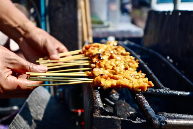 Bangkok by Night Food Tour with 10+ Tastings in Chinatown - Practical advice before you book