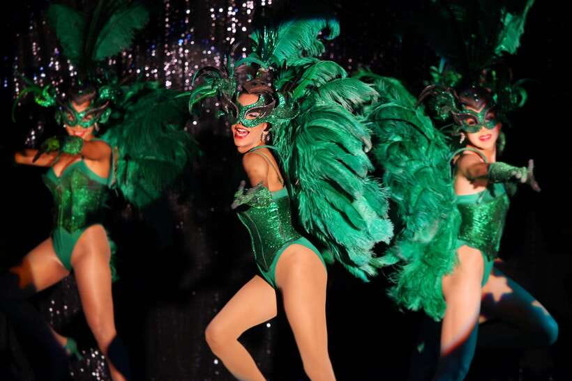 Bangkok: Calypso Cabaret Show with Thai Set Dinner - Arriving at Asiatique The Riverfront