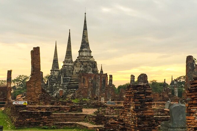 Bangkok Canal Tour by long tail boat, Wat Arun and Wat Pho - What the $113.39 price includes