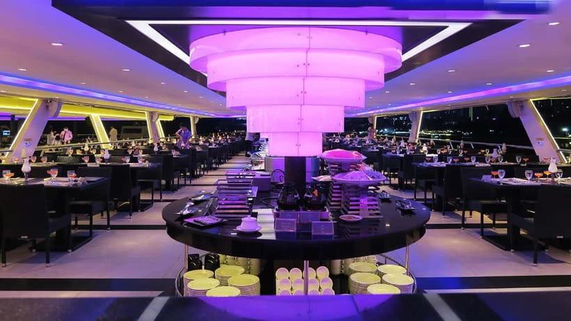 Bangkok: Chao Phraya Princess Dinner Cruise & Hotel Transfer - Live music and the mood on board