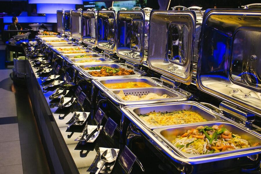 Bangkok: Chao Phraya Princess Dinner Cruise Ticket - Rain, heat, and practical comfort