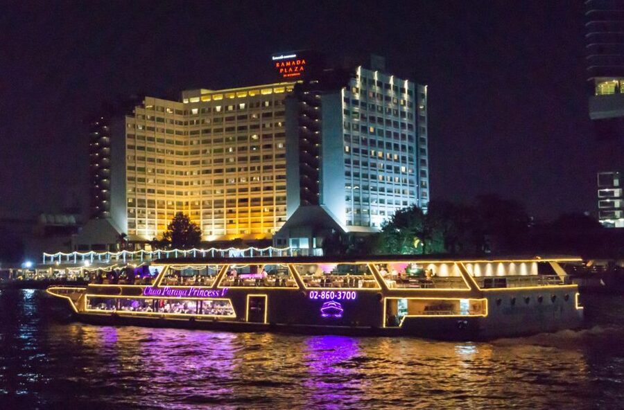 Bangkok: Chao Phraya Princess Dinner Cruise Ticket - What happens from check-in to King Taksin Bridge