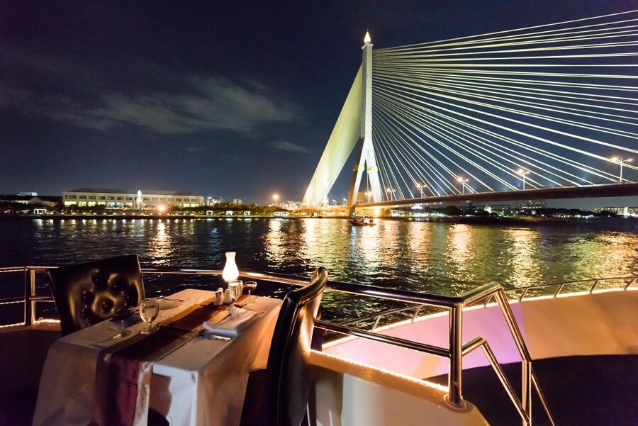 Bangkok: Chao Phraya Princess Dinner Cruise Ticket - Thai dancing, live music, and the boat’s mood