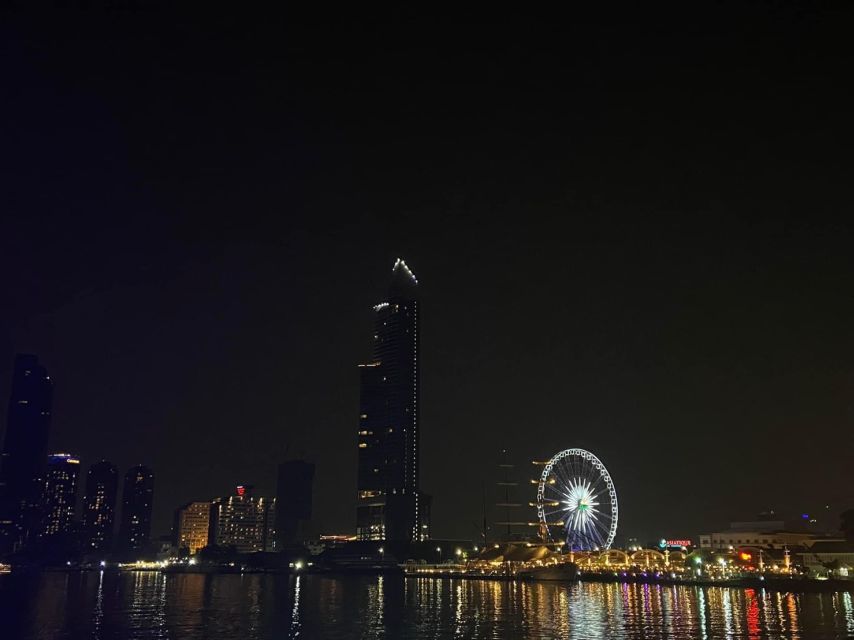 Bangkok: Chao Phraya River Buffet Dinner Cruise - What the cruise does well for $35