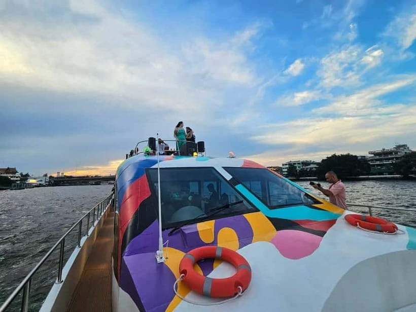 Bangkok : Chaophraya Booze Cruise – Drinks Onboard - Key points at a glance