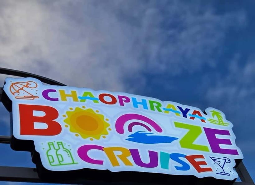 Bangkok : Chaophraya Booze Cruise – Drinks Onboard - Why this cruise works as a budget night out