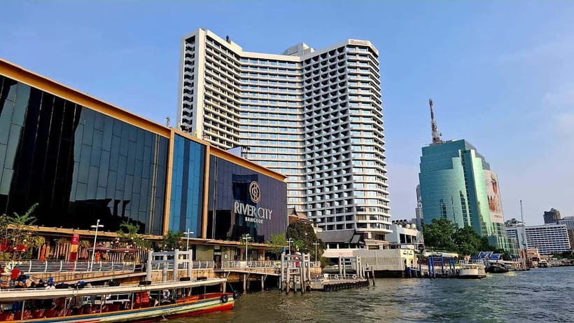 Bangkok : Chaophraya Booze Cruise – Drinks Onboard - Drinks, snacks, and the cash-only rule