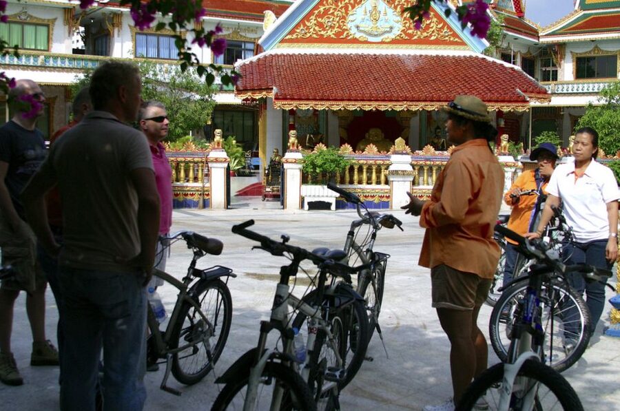 Bangkok: City Culture half-day Bike Tour - Thai lunch and the final ride back