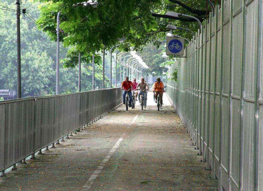 Bangkok: City Culture half-day Bike Tour - Talad Khlong Toei, Bangkok’s biggest fresh market